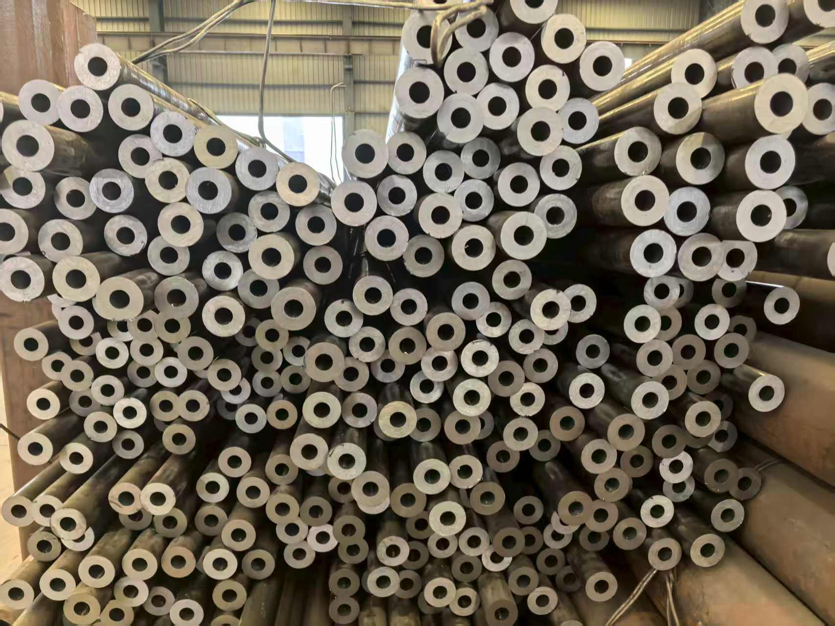 柳州市精密管冷拔方钢 - 一站式服务